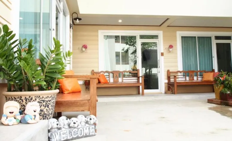 Romyen Cafe' Homestay
