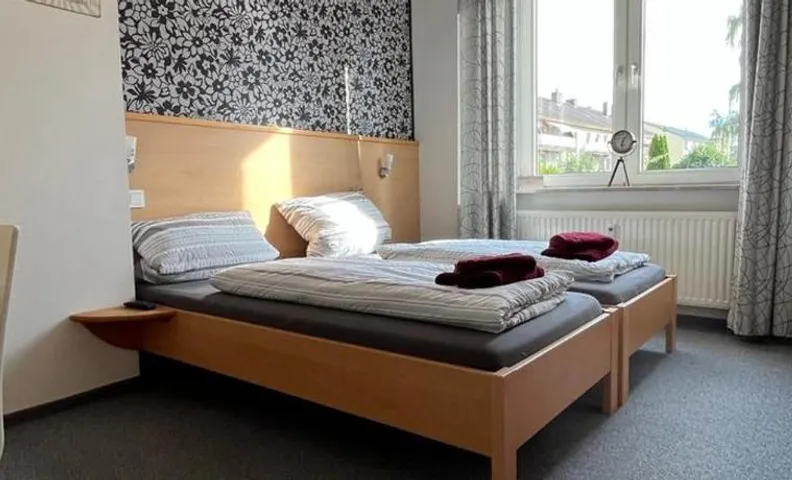 Ferienunterkunft mit 4 Doppelzimmern in Einbeck!!