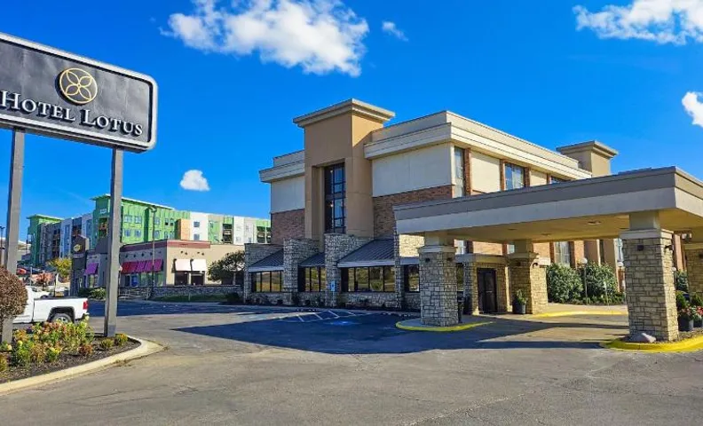 Hotel Lotus Merriam