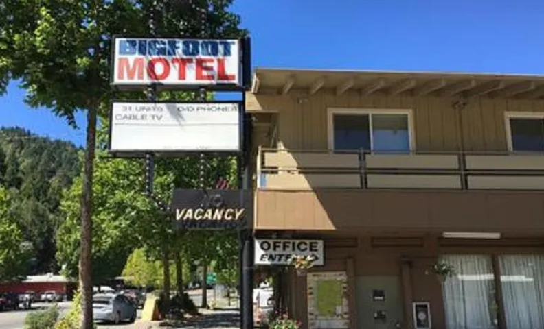 Bigfoot Motel