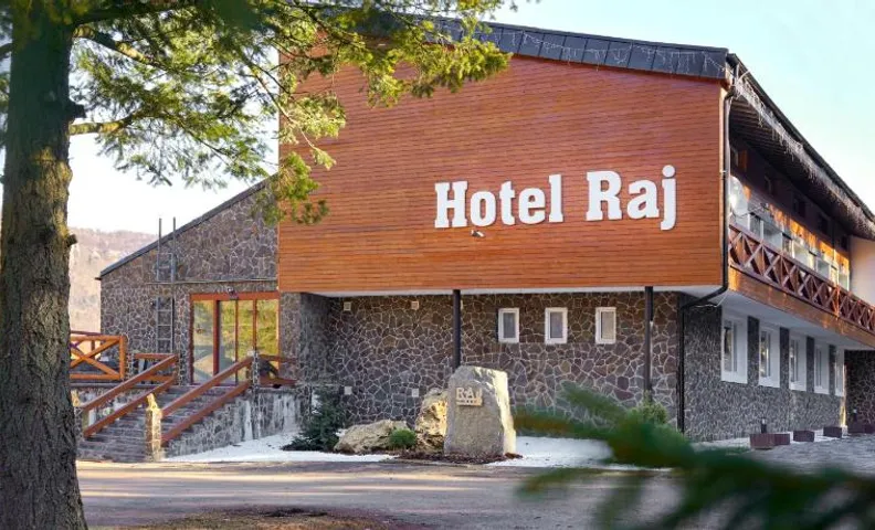Hotel Raj