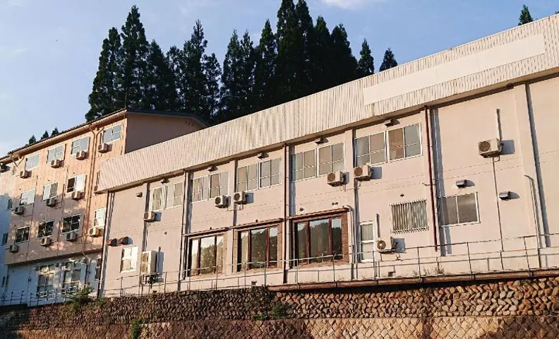 Hachikita U Base