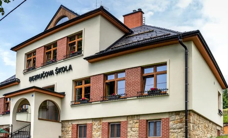 Bezrucova Skola