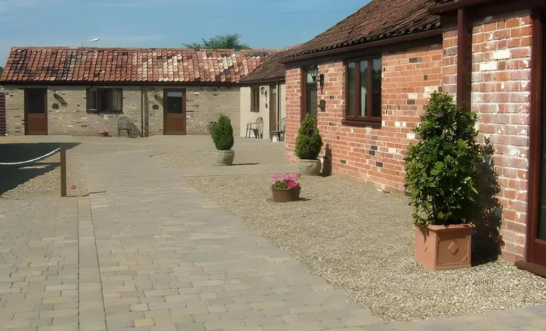 The Courtyard, Laurel Farm