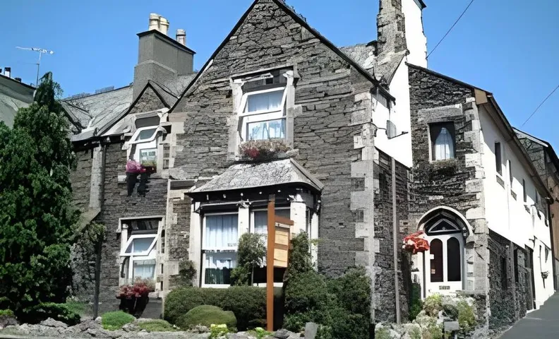 Cambridge House