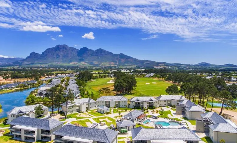 Pearl Valley Hotel