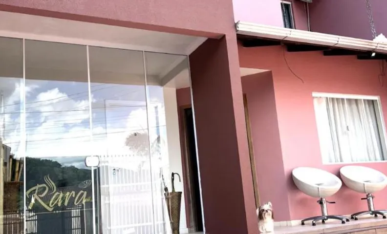 Pousada Rara House