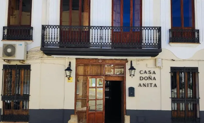 LA PENSION DE DOÑA ANITA