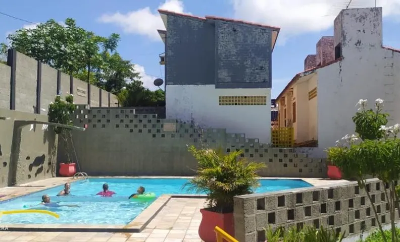 Casa FORTE 3qts 200m praia ar pisc estac até 12 pessoas portaria 24H