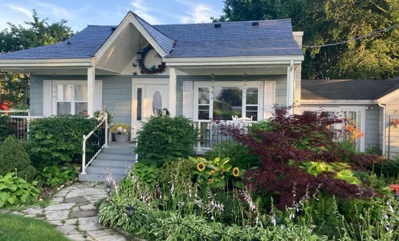Glorious Gardens Bed and Breakfast