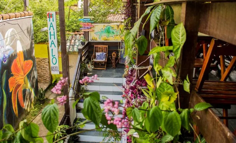 Mahalo Hostel