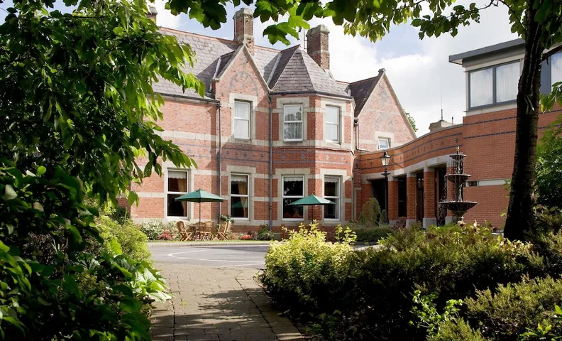 브랜던 하우스 호텔