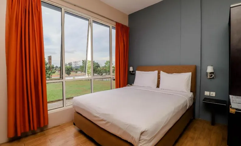 Blitz Hotel Tanjung Uncang