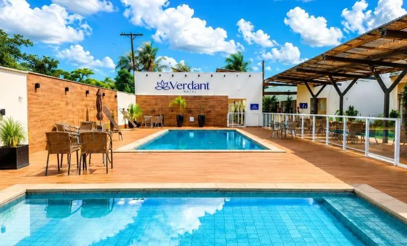 Verdant hotel