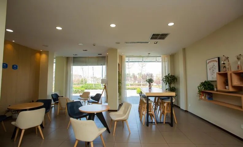 Hanting Hotel Qinhuangdao Nandaihe Tourism Center