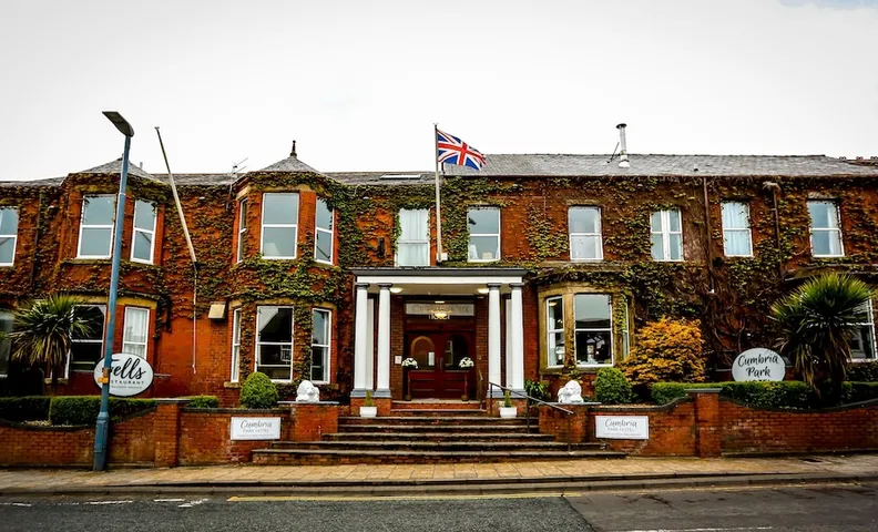 쿰브리아 파크 호텔