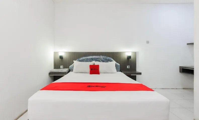 RedDoorz Syariah near Q-Mall Banjarbaru