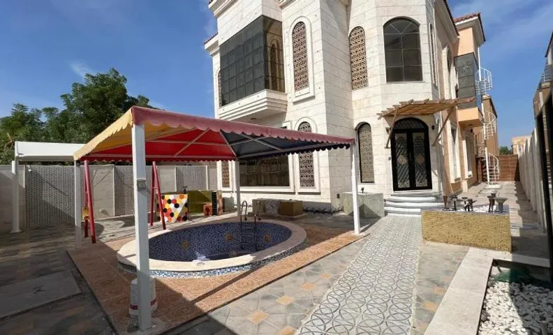 Luxury 6 bedrooms villa with private swimming pool