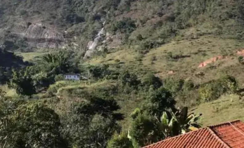 Refúgio, Aconchego, Aonde nasce o sol e Cachoeira!