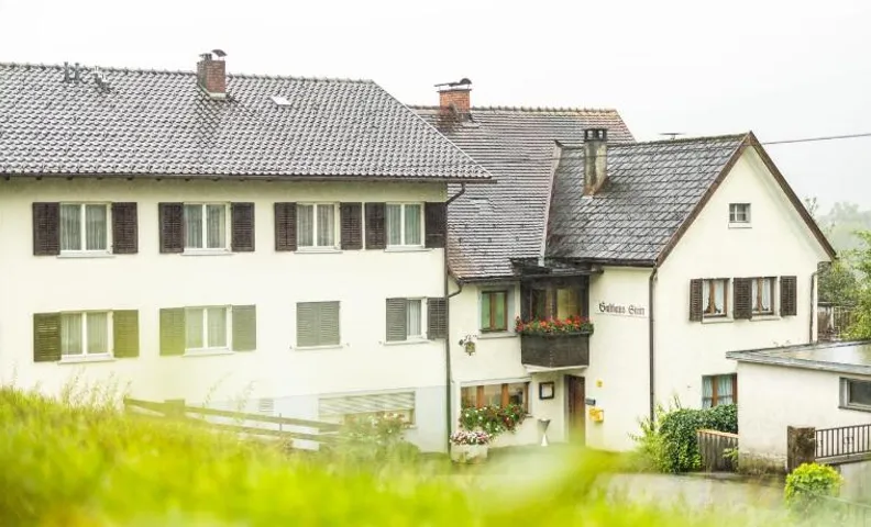 Pension Stein nahe Feldkirch ruhige Zimmer für Reisende und Monteure inklusive Frühstück