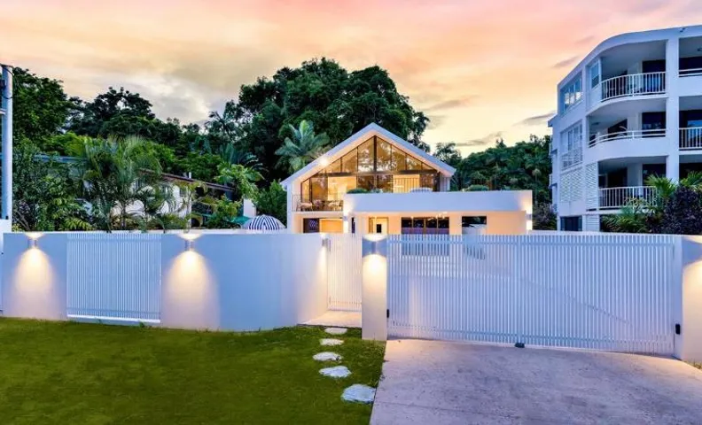 Clifton by the sea, Cairns