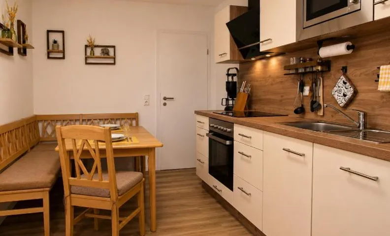 Haus zur Krone - Pension & Unterkunft in Ulmbach bei Steinau