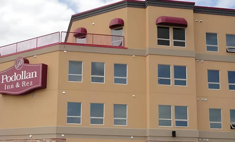 Grand Inn & Residence- Grande Prairie
