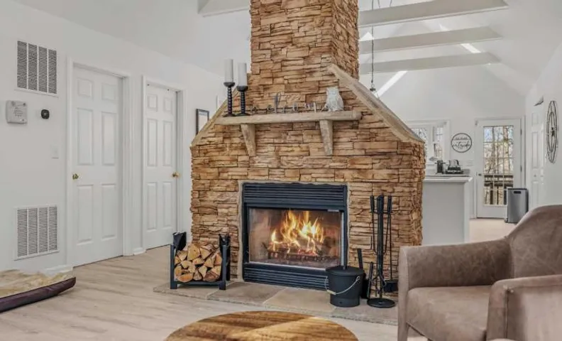 New 3 Bedroom 3 Bath Mountain Retreat