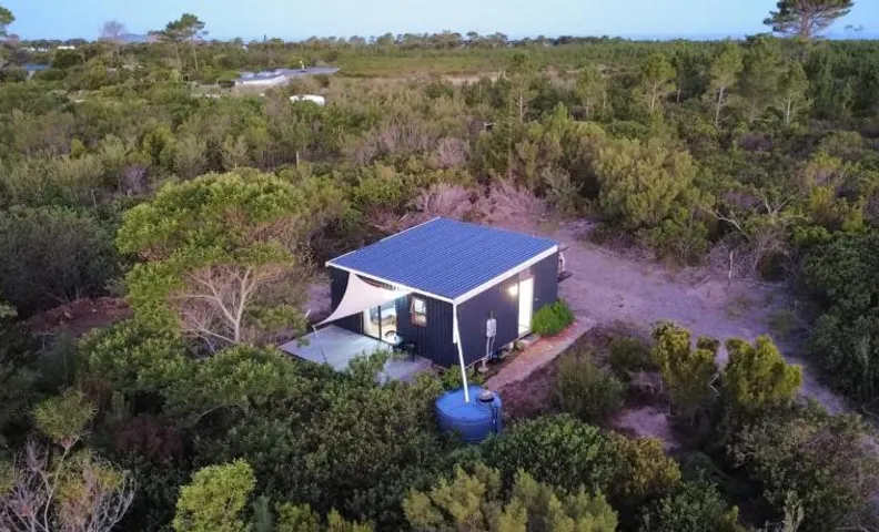 Plett Pods - Casetta del Acqua Eco Off-Grid Fynbos Cottage