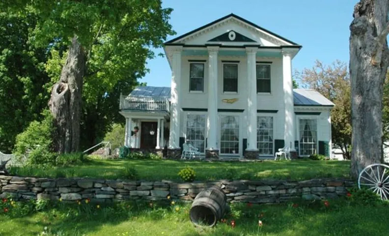 McIndoe Falls Inn