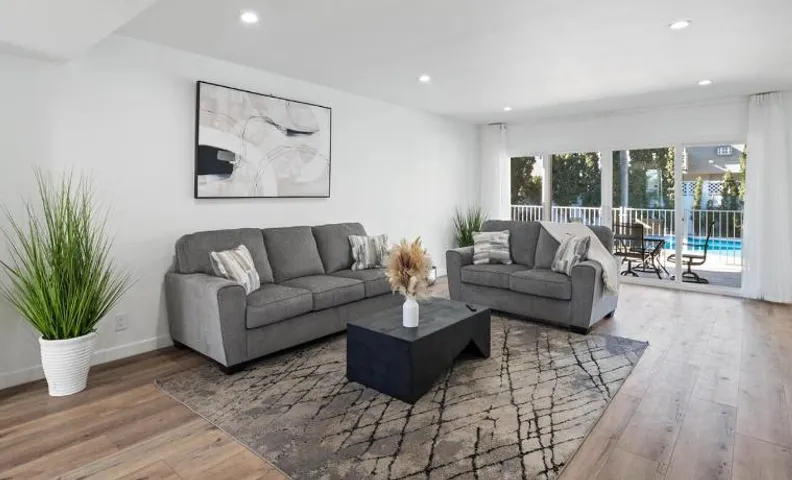 House with pool in prime location - 10 mins to Universal Studio