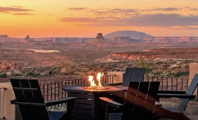 The Overlook - Triple Primary Luxe 50 Mile Views