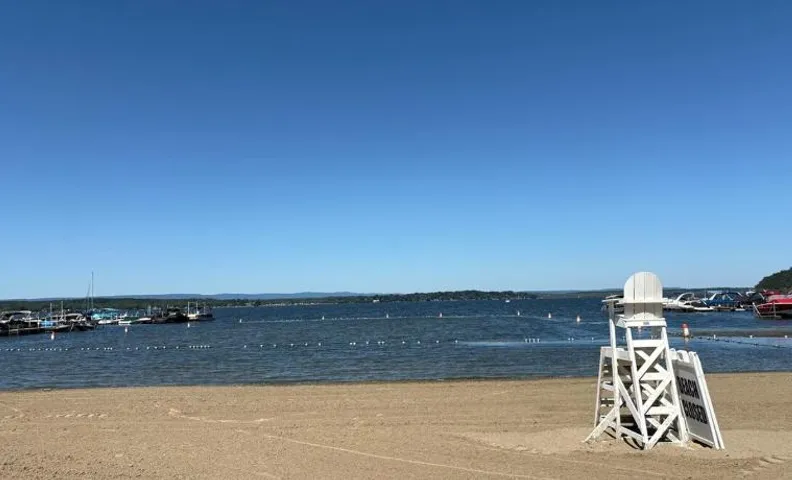 The Saratoga Beachhouse