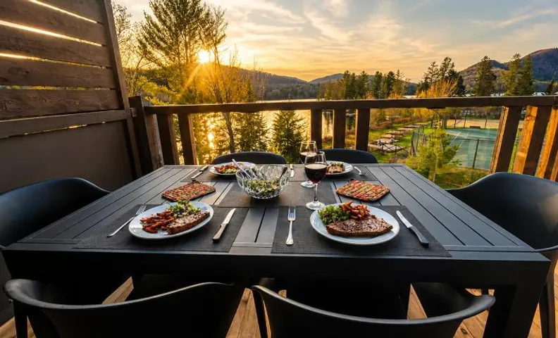 Appartement-Condo sur Lac Superieur-Mont-Tremblant