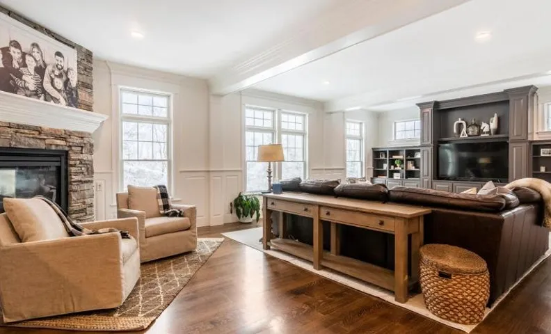 Luxury World Cup Villa 7B, 5BA Close Gillette Boston