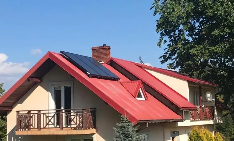 Dom przy szlaku GSB-Noclegi Na Przełęczy-Agroturystyka