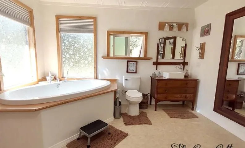 Cozy Cottage