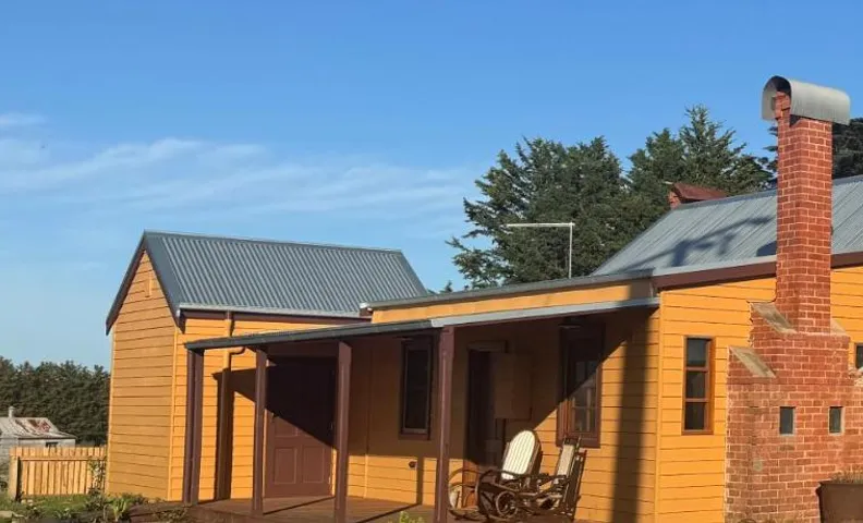 Myrtlebank Cottage Farmstay