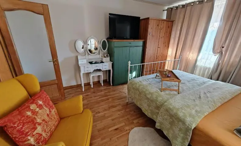 CASA DE SUB MAGURA