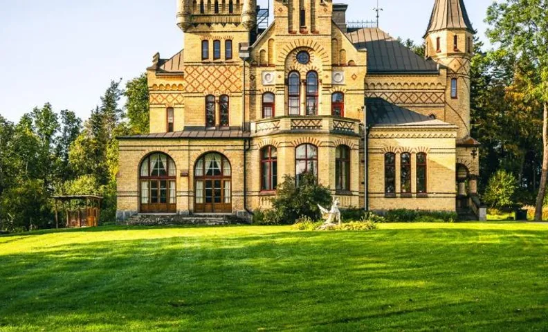 Merlo Slott