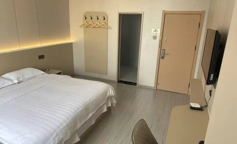 Jiujiang Longxiang Express Hotel (Lushan High-speed Railway Station)