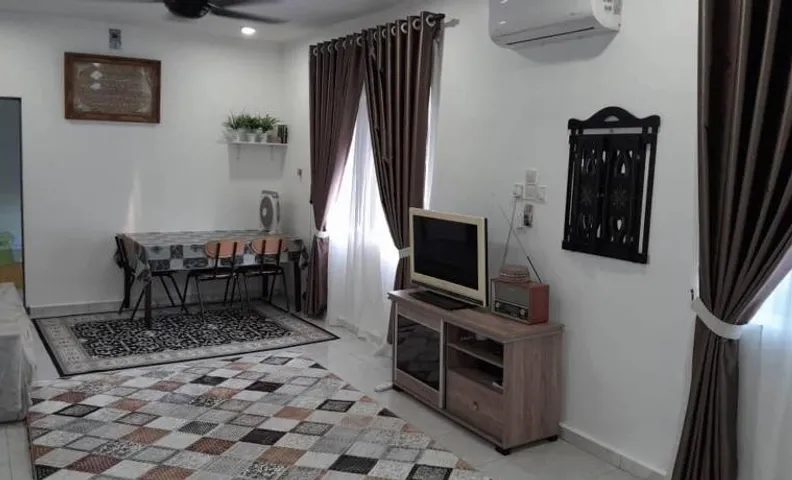 Salyah Homestay