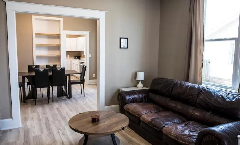 3Bed 2Bath, Walk to UE, New Reno, Parking & More!