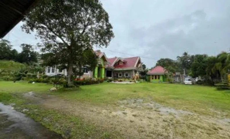 LobocAirbnb Travellers Inn