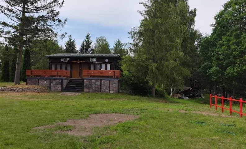 Ośrodek Wczasowy i Domki - Biały Bór