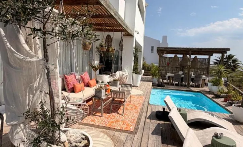 105 on Beach, Sage Room