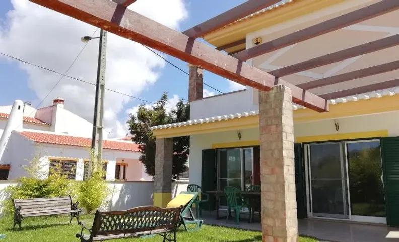 Casa Luminosa