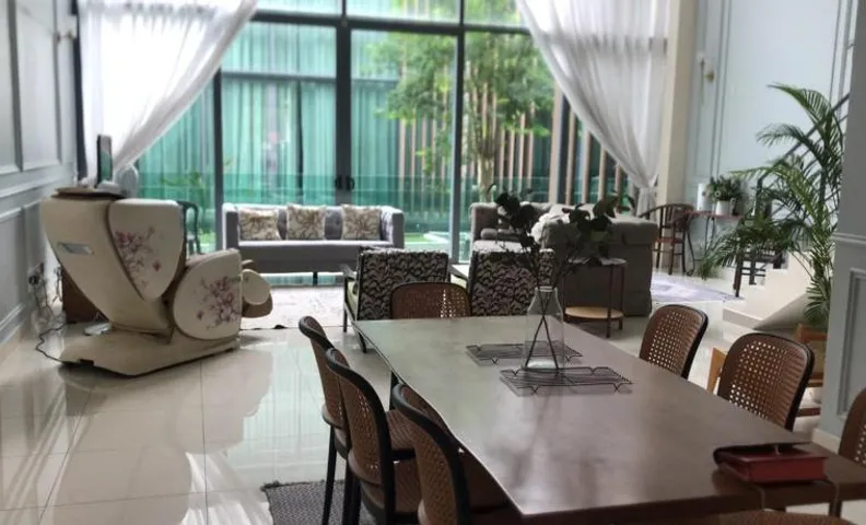 Luxury, Affordable and Spacious Private Villa with Swimming Pool & Jacuzzi for 20 plus ppl Cyberjaya