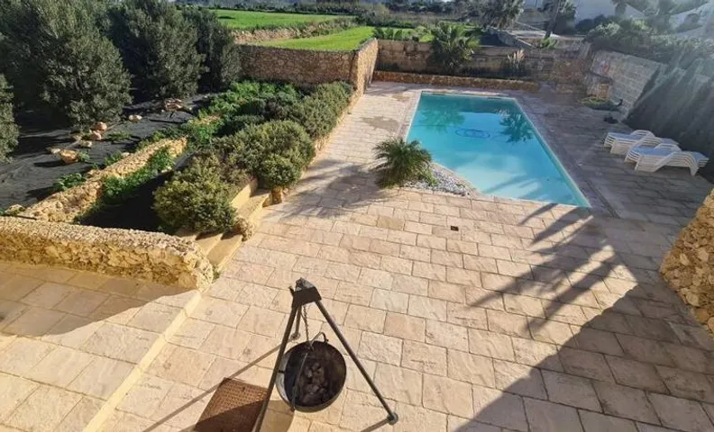 Farmhouse Villa with Large Pool and Garden in Gozo