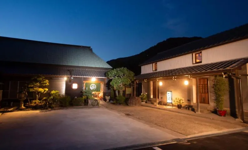 がもう家 明治時代の蔵に泊まれる一棟貸し宿 Ancient renovated house in the Japanese Countryside with a kindly hospitality